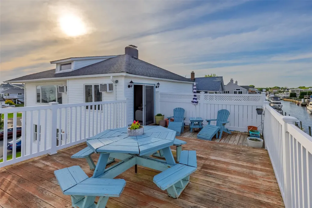 159 Araca Road Babylon NY 11702