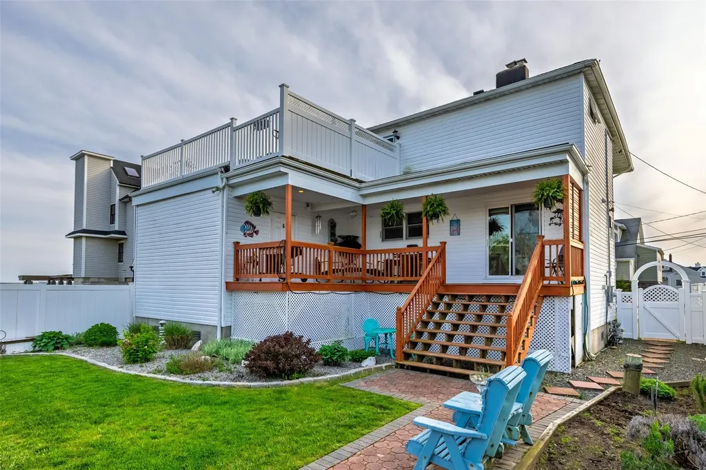 159 Araca Road Babylon NY 11702