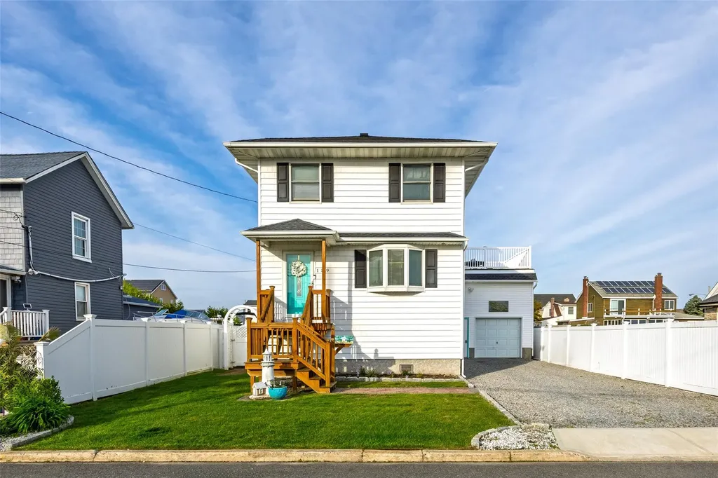 159 Araca Road Babylon NY 11702