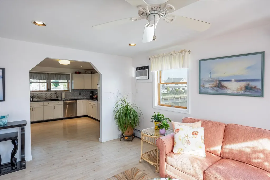 159 Araca Road Babylon NY 11702