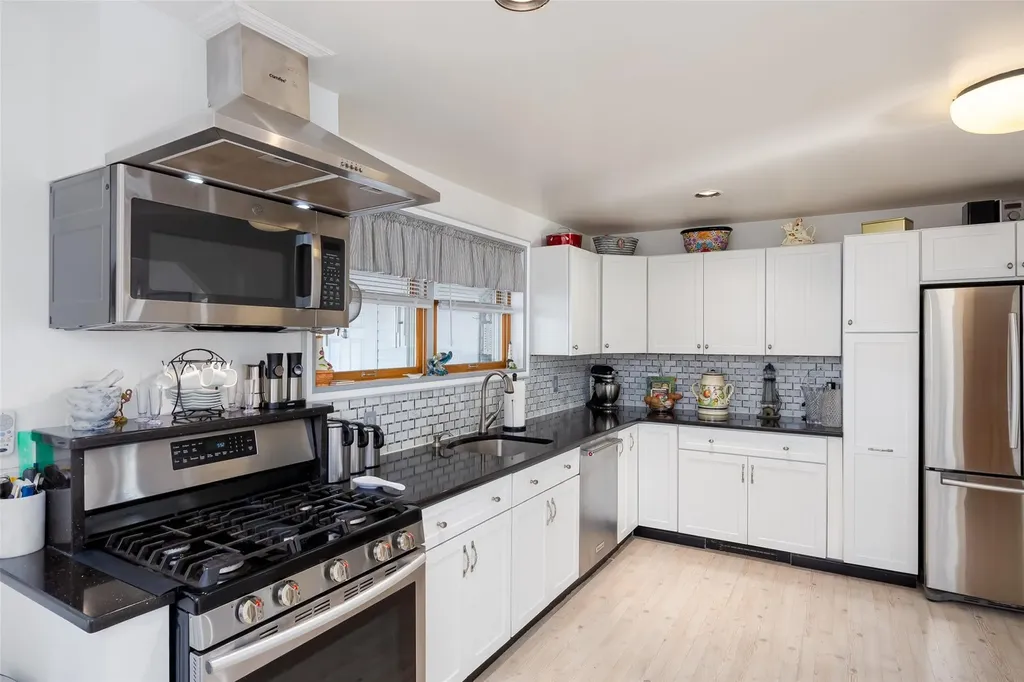 159 Araca Road Babylon NY 11702