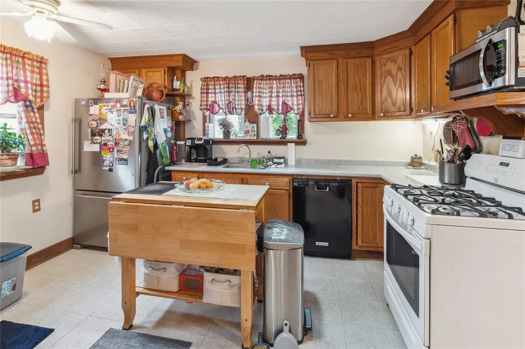 42 Wisner Avenue Middletown NY 10940