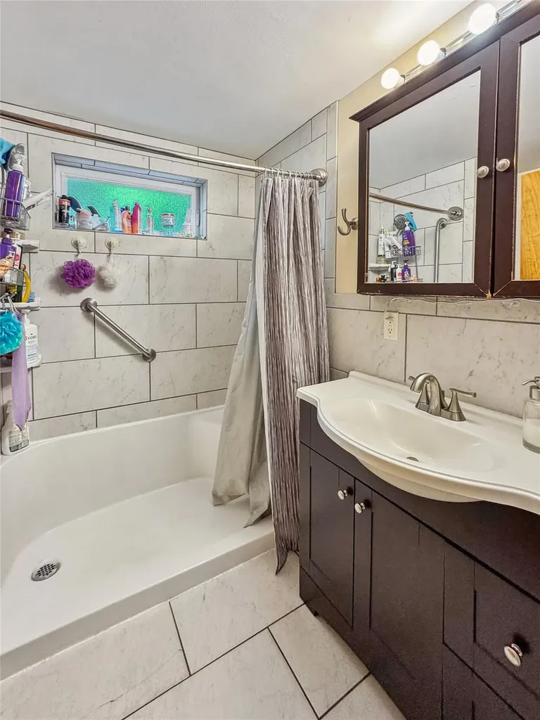 42 Wisner Avenue Middletown NY 10940
