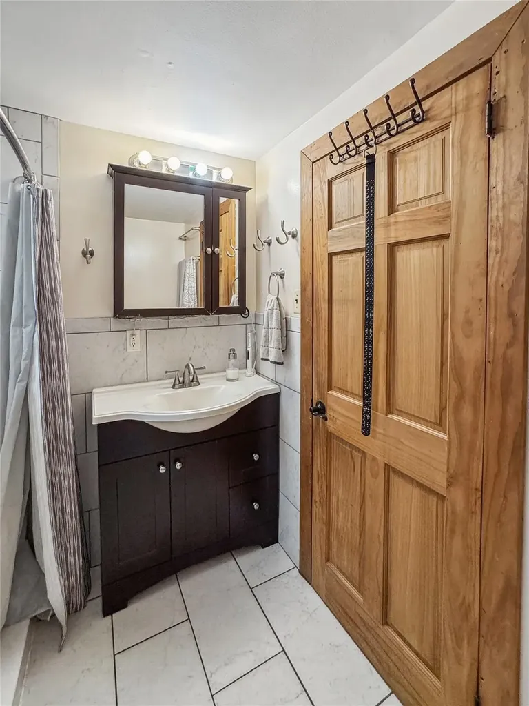 42 Wisner Avenue Middletown NY 10940