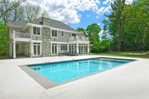 3 Woodhollow Lane Old Brookville NY 11545