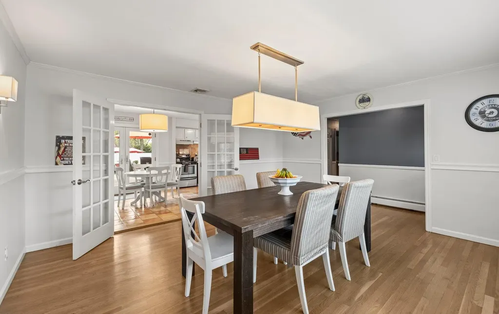 83 Hillside Avenue Saint James NY 11780