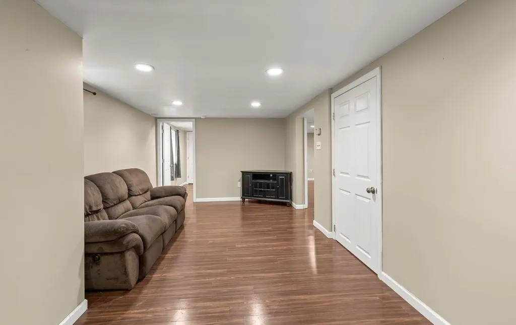 83 Hillside Avenue Saint James NY 11780