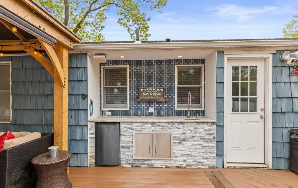 83 Hillside Avenue Saint James NY 11780