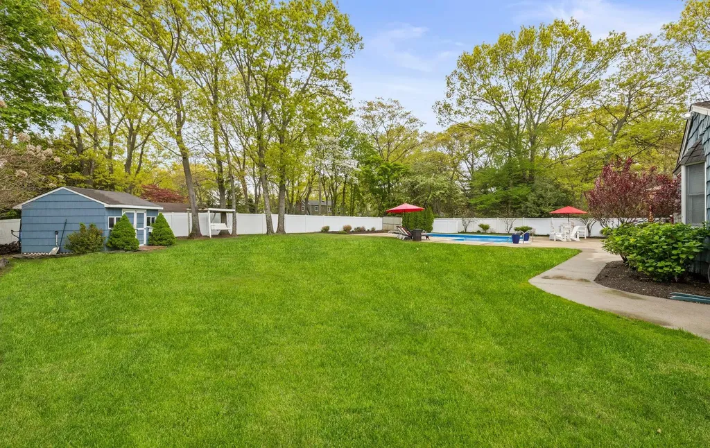 83 Hillside Avenue Saint James NY 11780