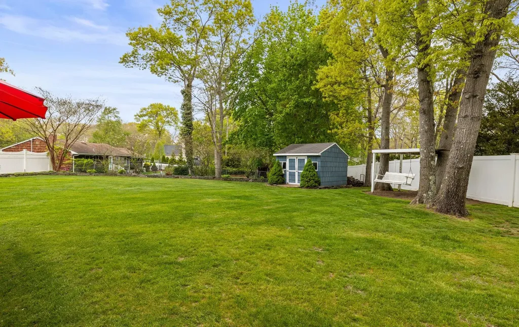 83 Hillside Avenue Saint James NY 11780