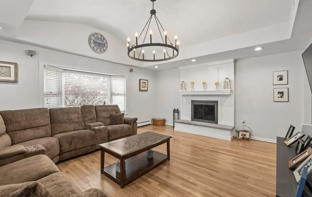 83 Hillside Avenue Saint James NY 11780