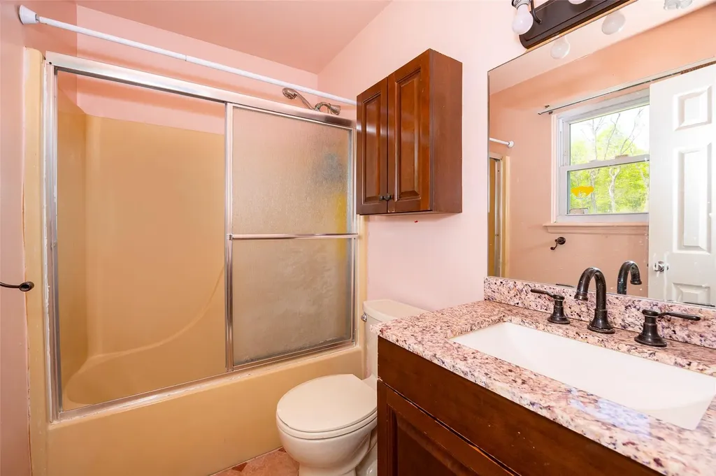 21 Hawk Lane Poughkeepsie NY 12601