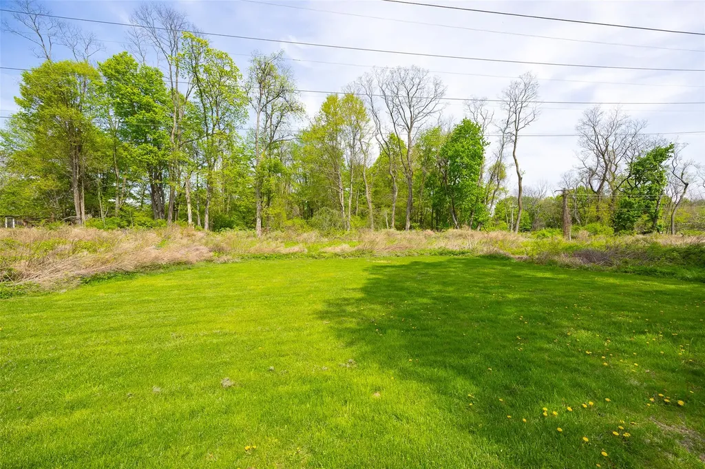 21 Hawk Lane Poughkeepsie NY 12601