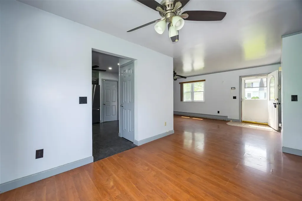 21 Hawk Lane Poughkeepsie NY 12601