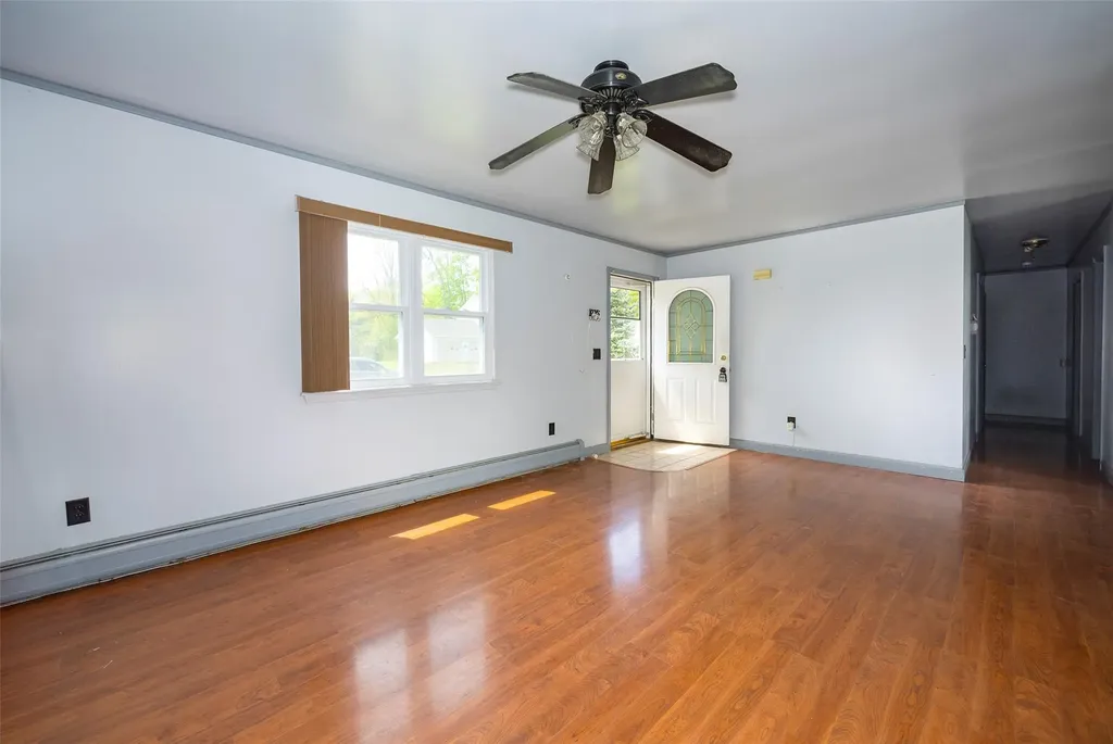 21 Hawk Lane Poughkeepsie NY 12601