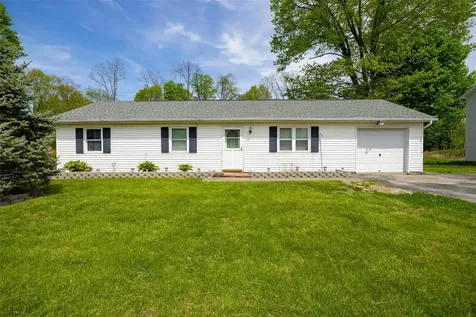 21 Hawk Lane Poughkeepsie NY 12601