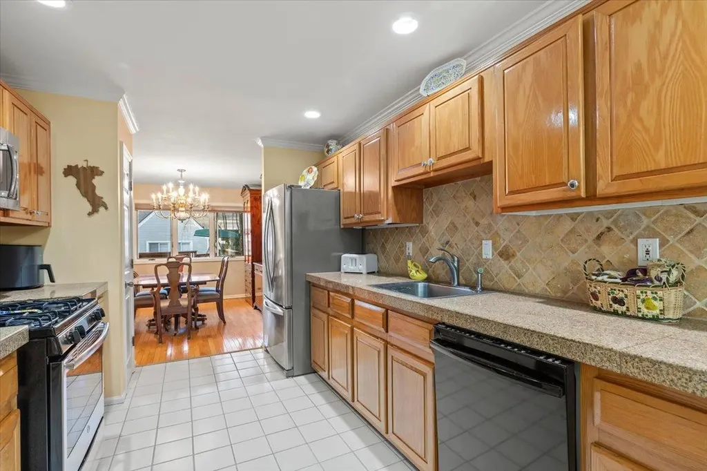 144 Winchester Drive Yonkers NY 10710
