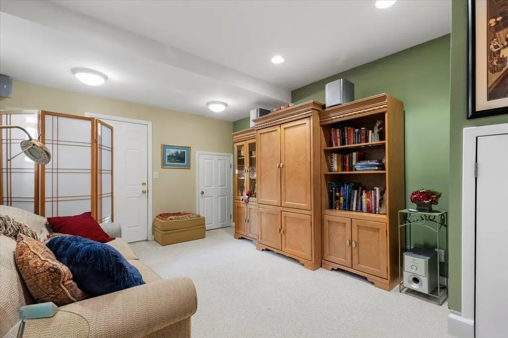 144 Winchester Drive Yonkers NY 10710