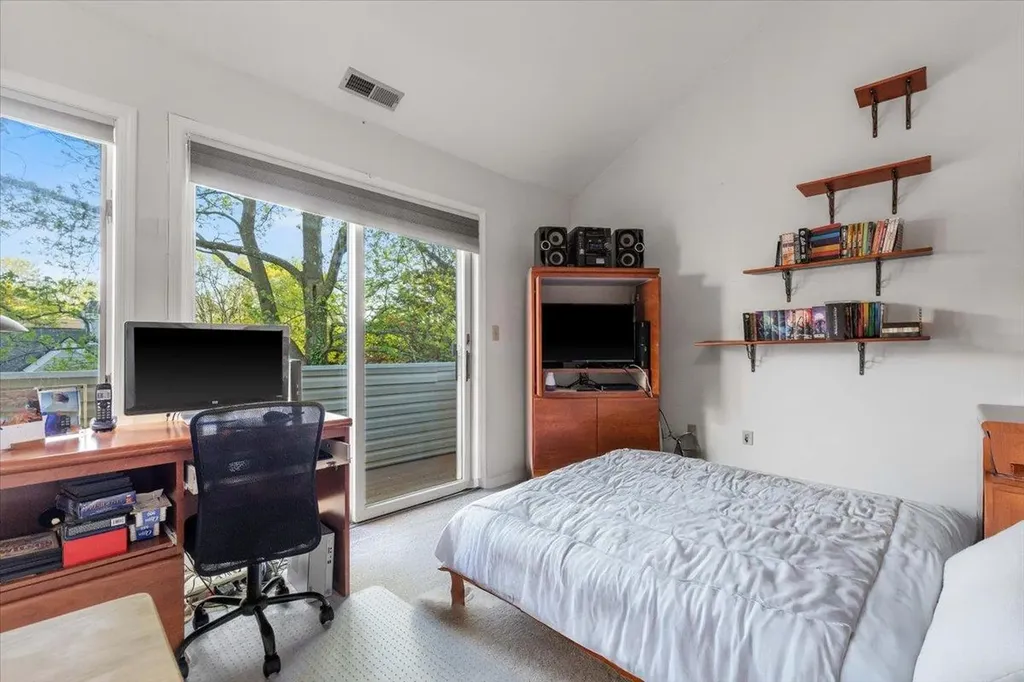 144 Winchester Drive Yonkers NY 10710