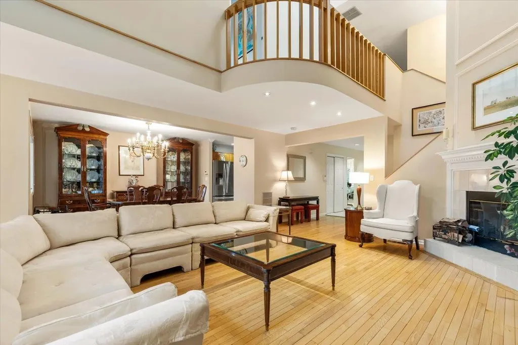144 Winchester Drive Yonkers NY 10710