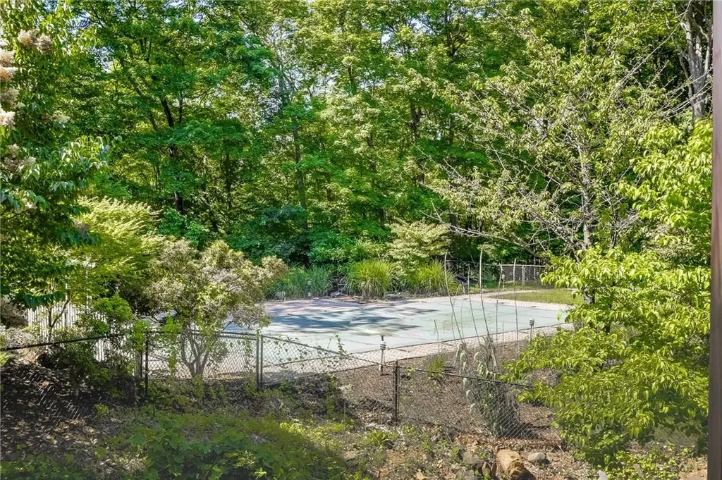 67 Tranquility Road Suffern NY 10901