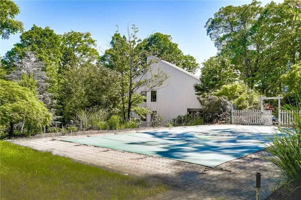 67 Tranquility Road Suffern NY 10901