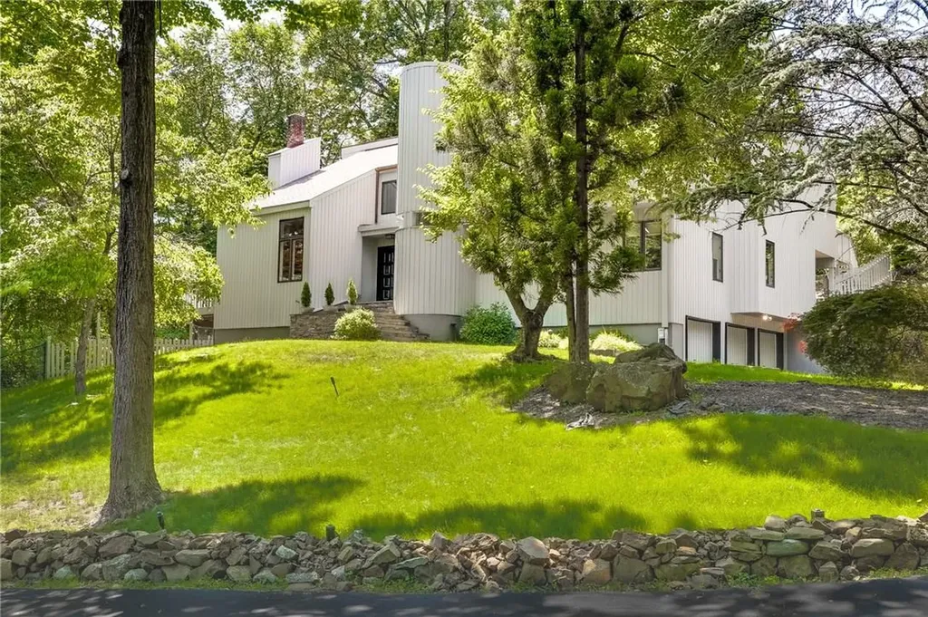 67 Tranquility Road Suffern NY 10901