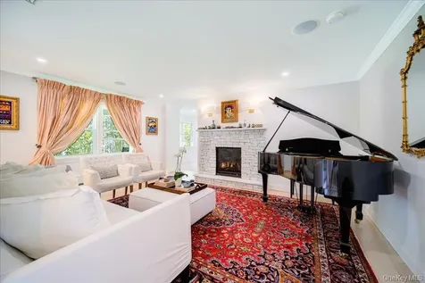 78 Schultz Hill Road Rhinebeck NY 12580