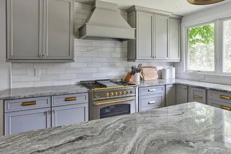 78 Schultz Hill Road Rhinebeck NY 12580