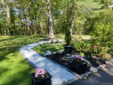 78 Schultz Hill Road Rhinebeck NY 12580