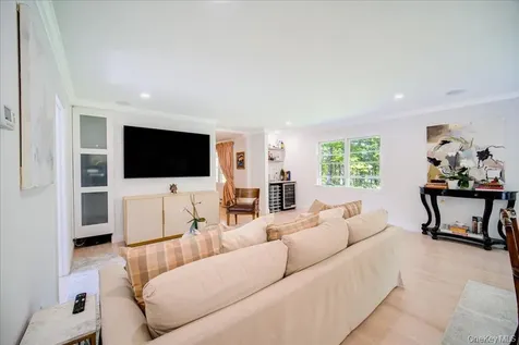 78 Schultz Hill Road Rhinebeck NY 12580