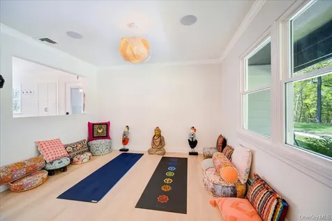 78 Schultz Hill Road Rhinebeck NY 12580