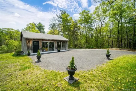78 Schultz Hill Road Rhinebeck NY 12580