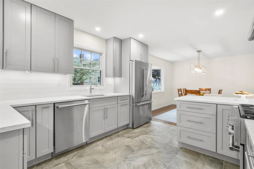 66 Lee Avenue Scarsdale NY 10583