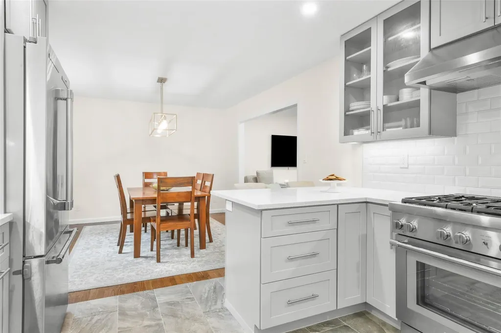 66 Lee Avenue Scarsdale NY 10583