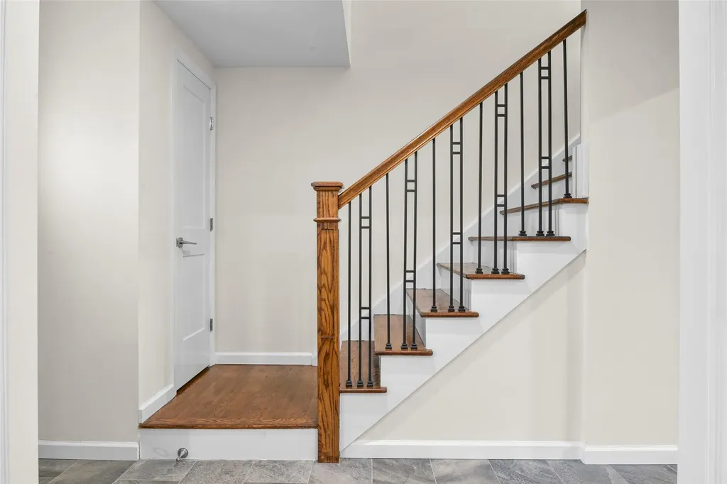 66 Lee Avenue Scarsdale NY 10583