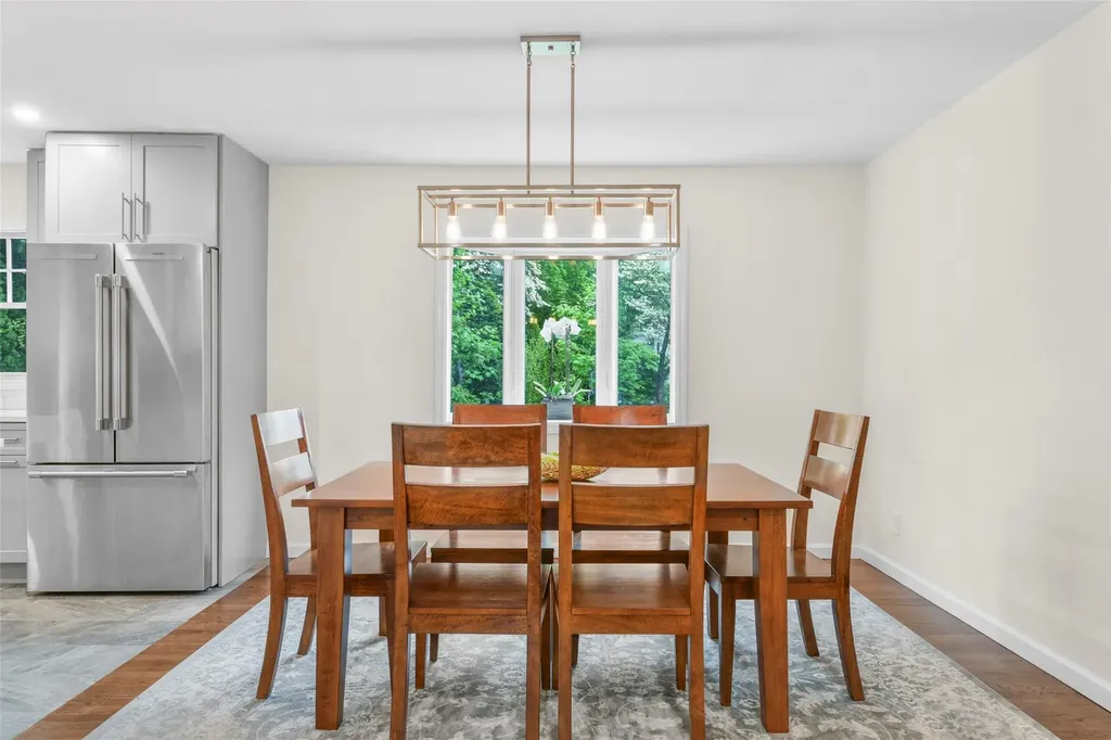 66 Lee Avenue Scarsdale NY 10583