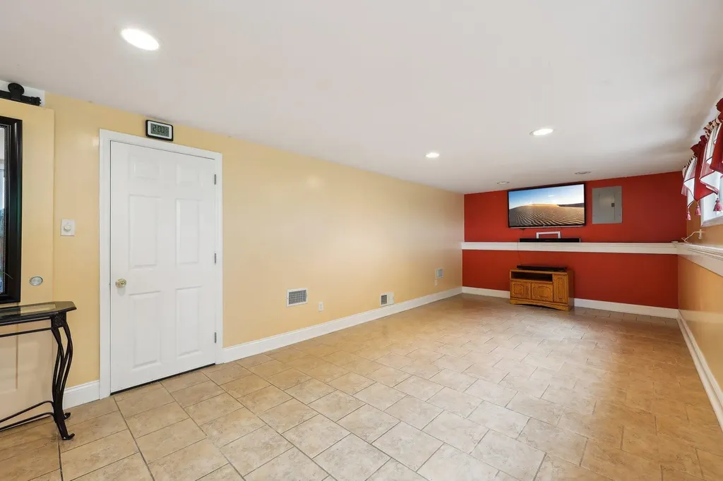2 Delaware Road Newburgh NY 12550