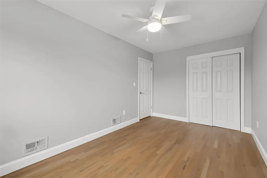 2665 Harding Avenue Bronx NY 10465