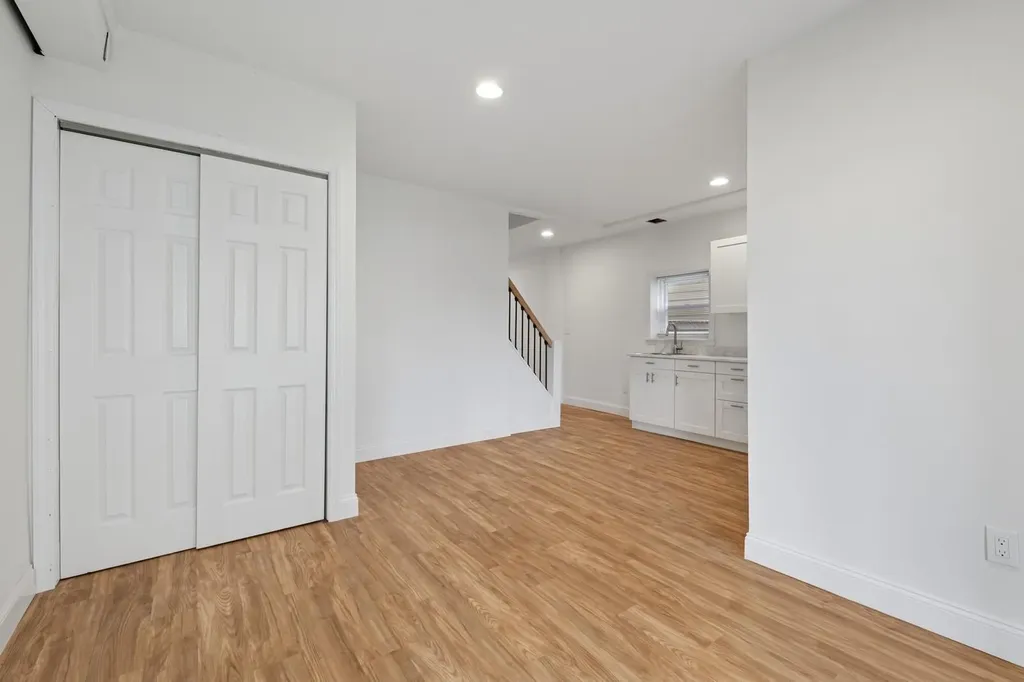 2665 Harding Avenue Bronx NY 10465