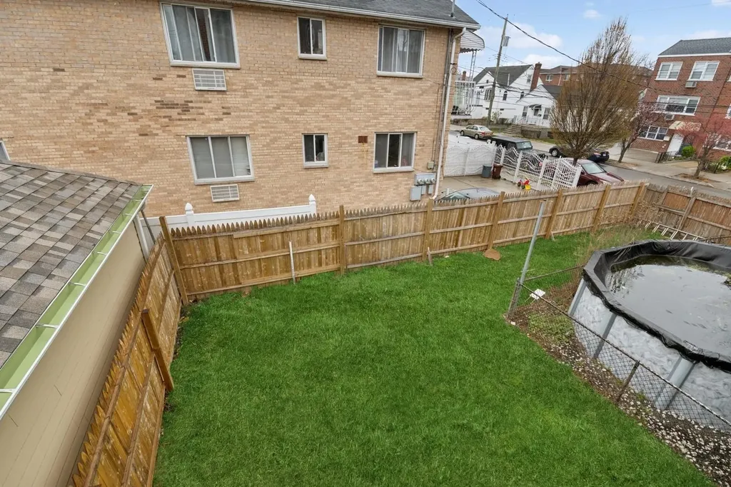 2665 Harding Avenue Bronx NY 10465