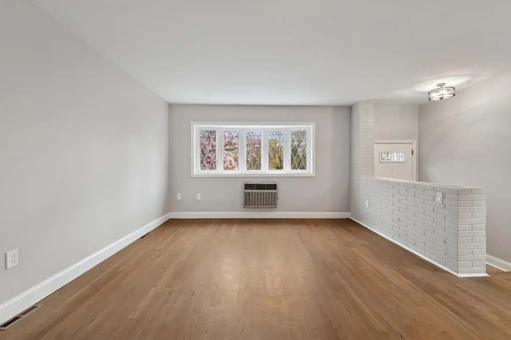 2665 Harding Avenue Bronx NY 10465