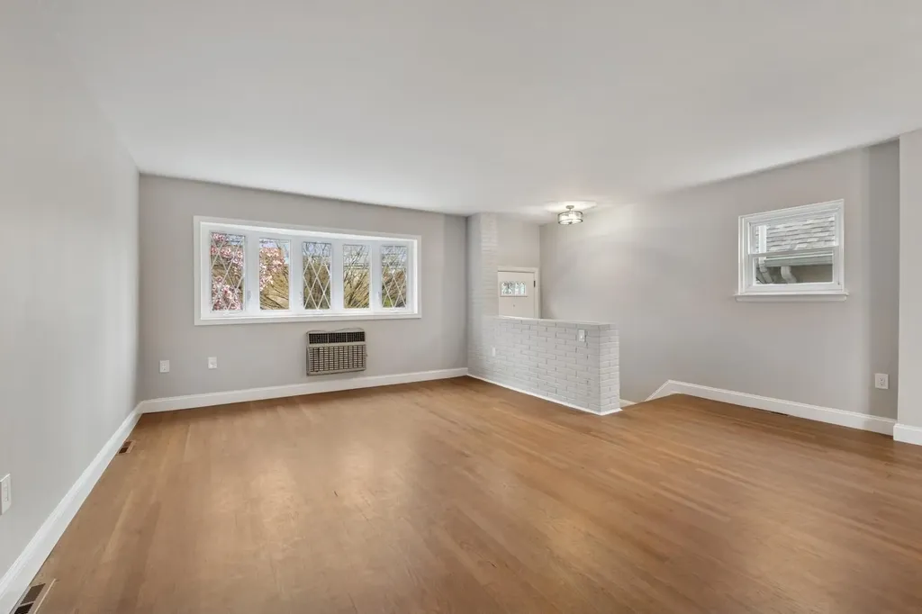 2665 Harding Avenue Bronx NY 10465