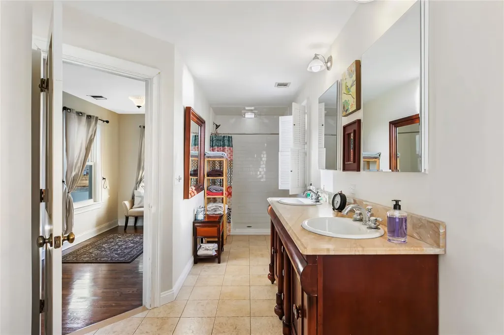 3076 Riverside Drive Wantagh NY 11793