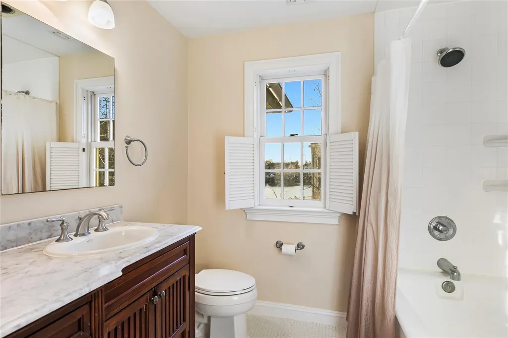 3076 Riverside Drive Wantagh NY 11793