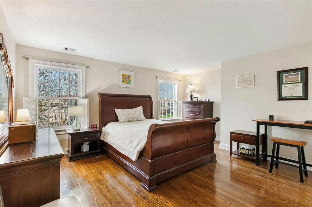3076 Riverside Drive Wantagh NY 11793