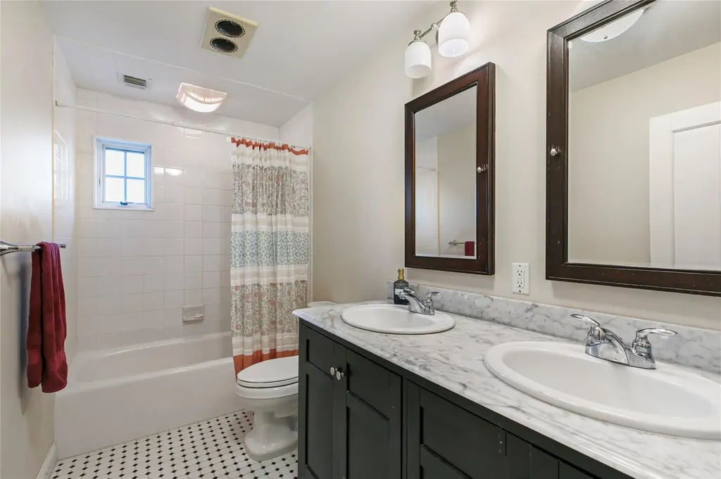 3076 Riverside Drive Wantagh NY 11793