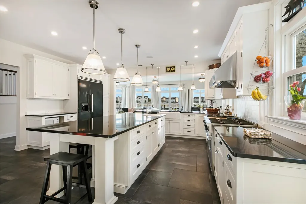 3076 Riverside Drive Wantagh NY 11793
