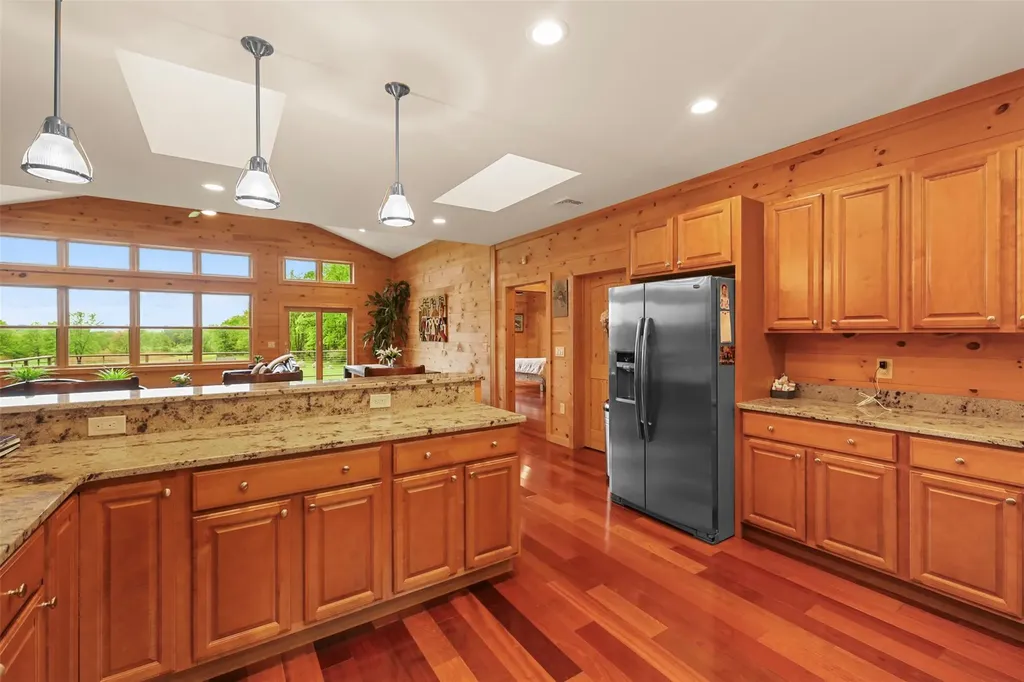 556 Bruyn Turnpike Wallkill NY 12589