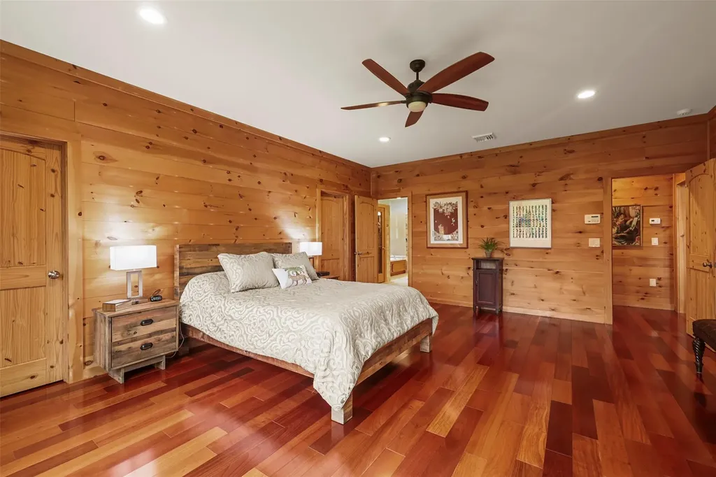 556 Bruyn Turnpike Wallkill NY 12589